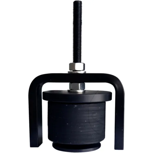 Cylinder liner extractor