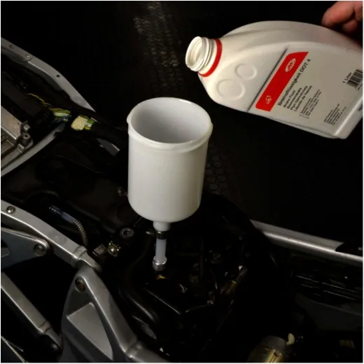 Brake fluid filler - jmp